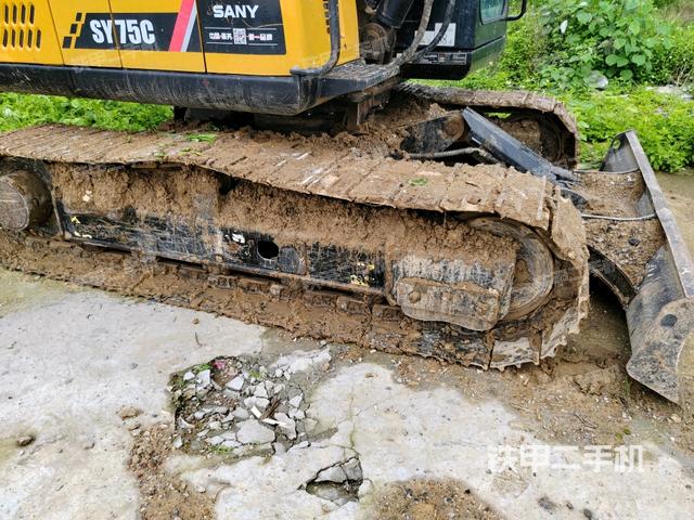 左側(cè)履帶整體?（行走機(jī)構(gòu)）