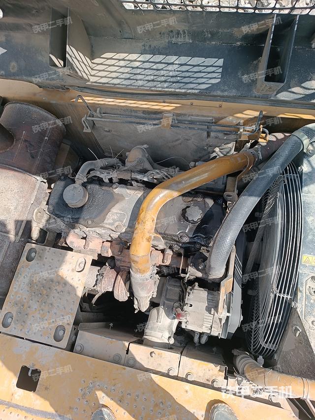 发动机整体俯视（整机外观）