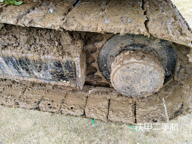 右側(cè)履帶整體?（行走機(jī)構(gòu)）