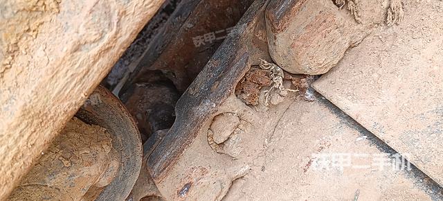 单侧履带整体（整机外观）