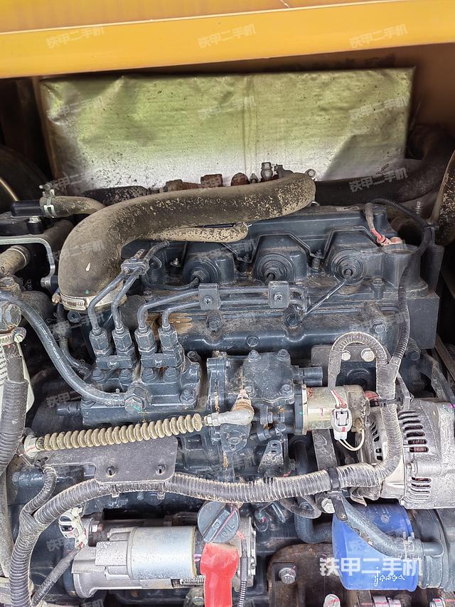 发动机整体俯视（整机外观）