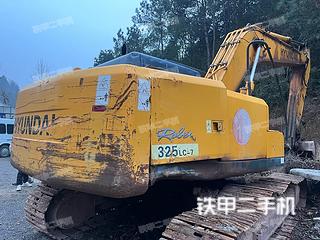 上海现代R225LC-7挖掘机实拍图片