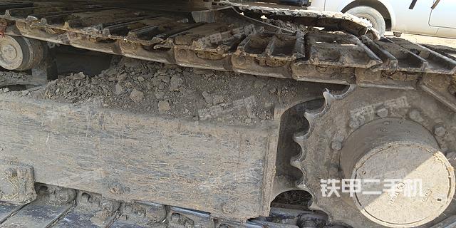 驾驶室顶部（整机外观）