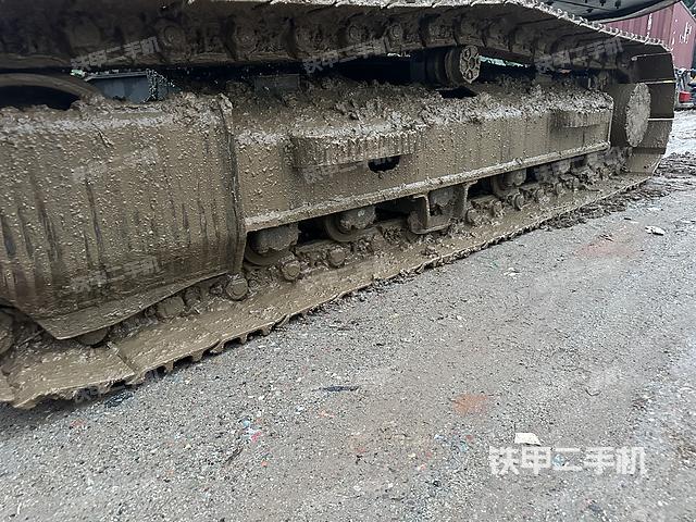 单侧履带整体（整机外观）