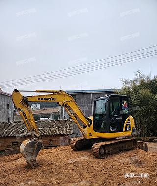 云南-昆明市二手小松PC56-7挖掘机实拍照片