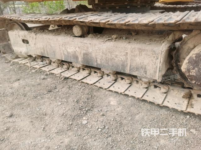 右驅(qū)動輪(行走機構(gòu)) 右驅(qū)動輪(行走機構(gòu))