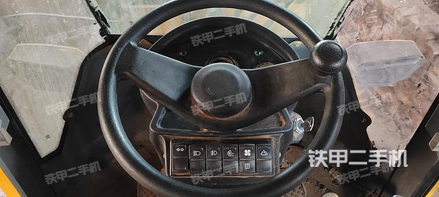 驾驶室操作台（整机外观及大件）