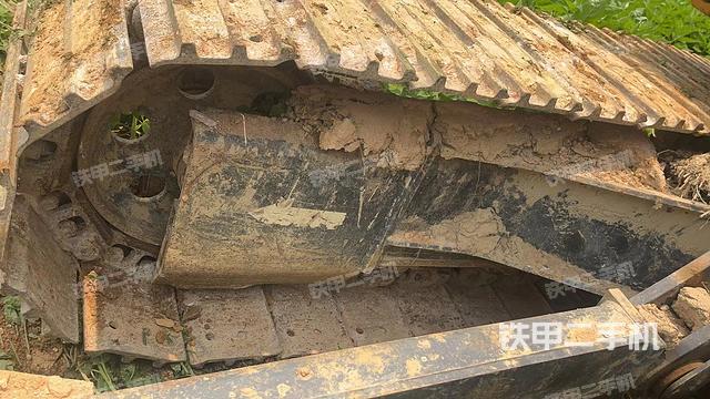 驾驶室顶部（整机外观）