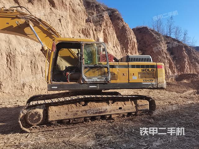 驾驶室整体（整机外观）