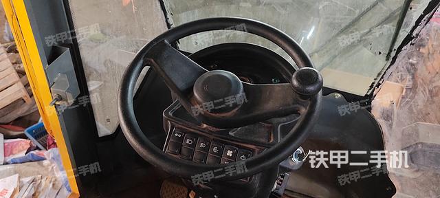 驾驶室工作台（整机外观及大件）