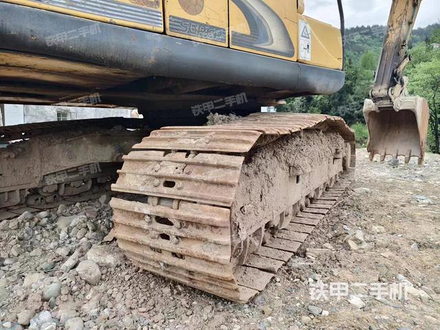 单侧履带整体（整机外观）