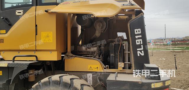 发动机左侧（整机外观及大件）