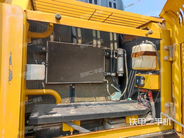 散熱器正面（大件艙室）