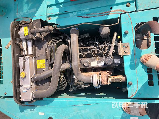 发动机整体俯视（整机外观）