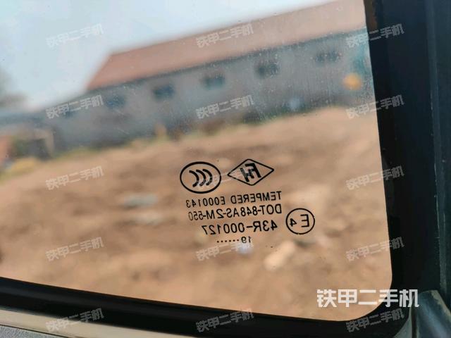 后窗玻璃角標(biāo)（駕駛室部分）