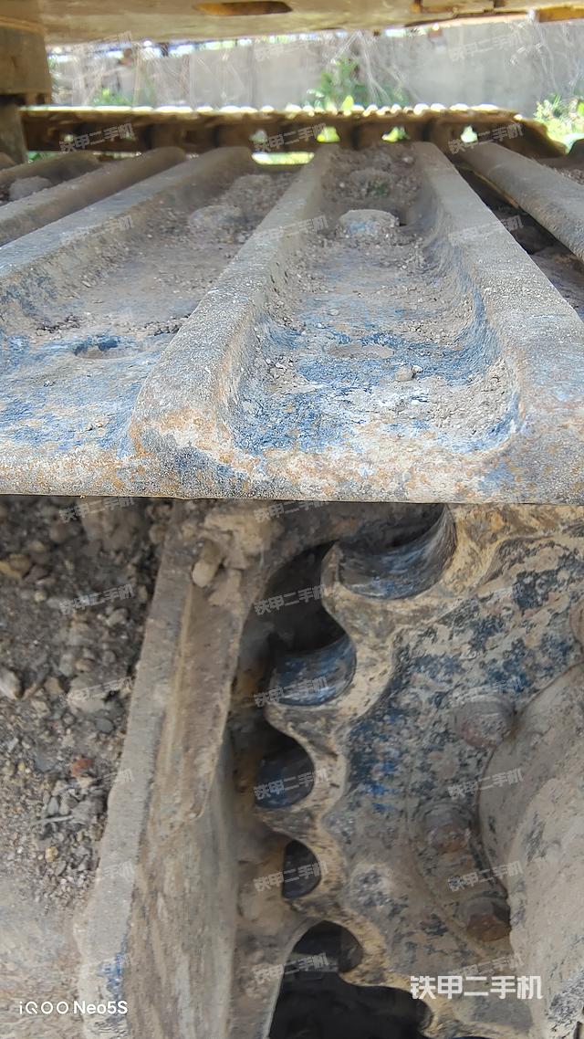 单侧履带整体（整机外观）