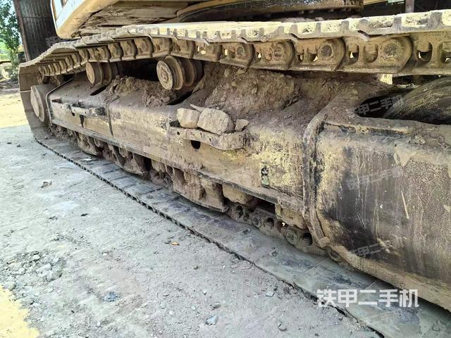 单侧履带整体（整机外观）