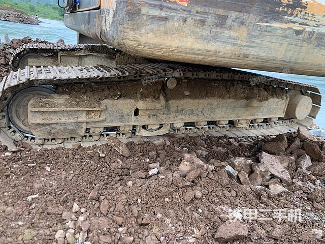 单侧履带整体（整机外观）