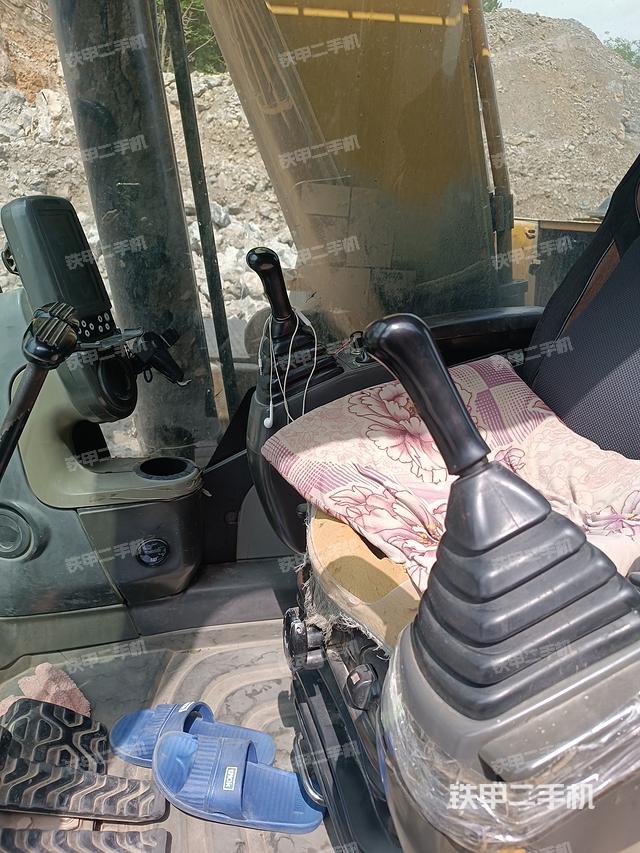 驾驶室整体（整机外观）