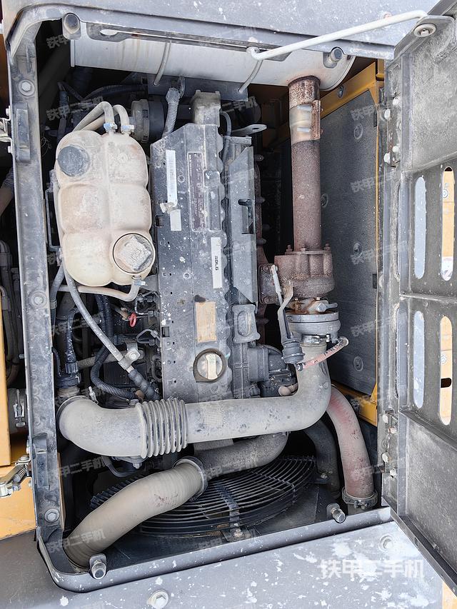 发动机整体俯视（整机外观）