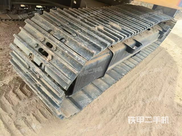 单侧履带整体（整机外观）