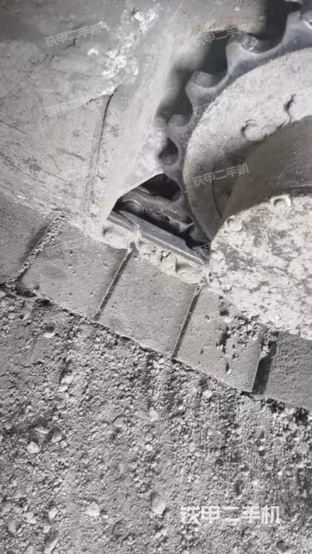 单侧履带整体（整机外观）