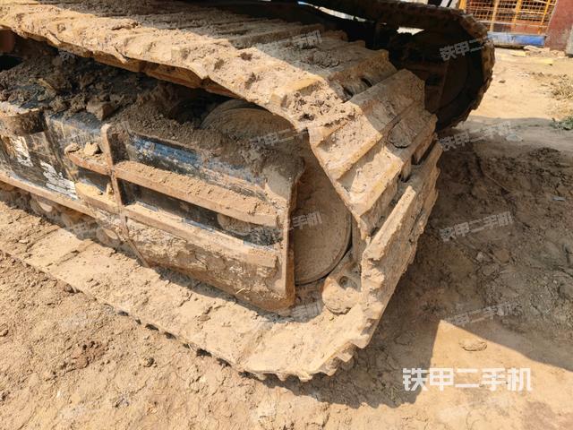 右側(cè)行走馬達(dá)蓋板（行走機(jī)構(gòu)）