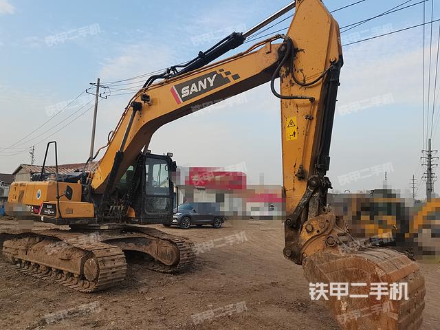 三一重工SY200C挖掘机