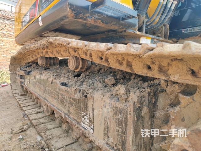 左側(cè)行走馬達(dá)蓋板（行走機(jī)構(gòu)）