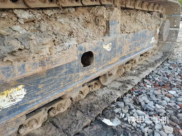 单侧履带整体（整机外观）