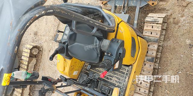 驾驶室整体（整机外观）