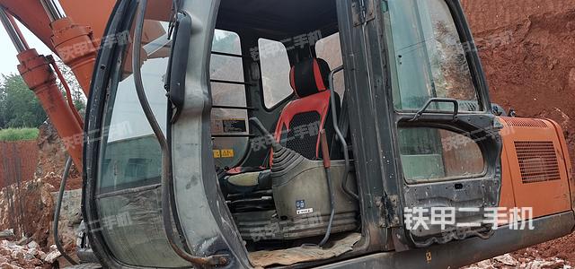 驾驶室整体（整机外观）