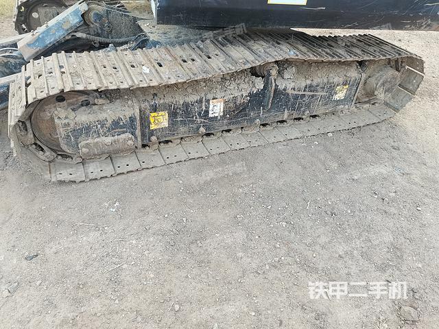 单侧履带整体（整机外观）