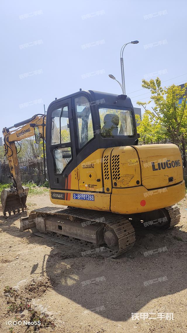 整机右后45°（整机外观）