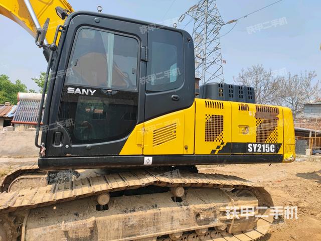 駕駛室正側(cè)（駕駛室部分）