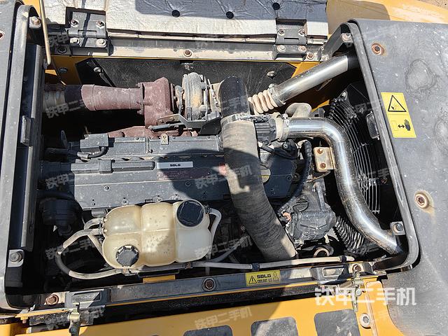 发动机整体俯视（整机外观）