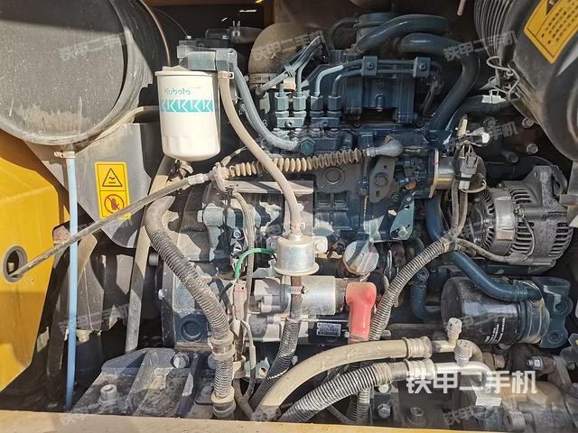 发动机整体俯视（整机外观）