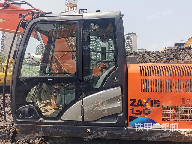 驾驶室整体（整机外观）