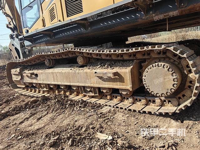 单侧履带整体（整机外观）