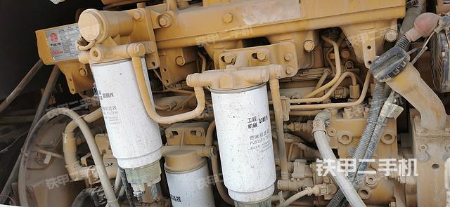 发动机右侧（整机外观及大件）