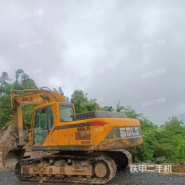 山东临工E6205F挖掘机