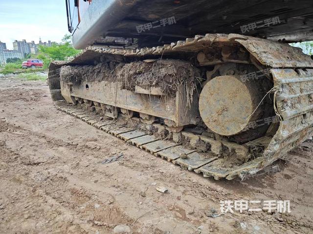 单侧履带整体（整机外观）