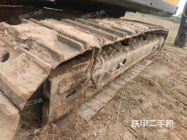 右側(cè)行走馬達蓋板（行走機構(gòu)）