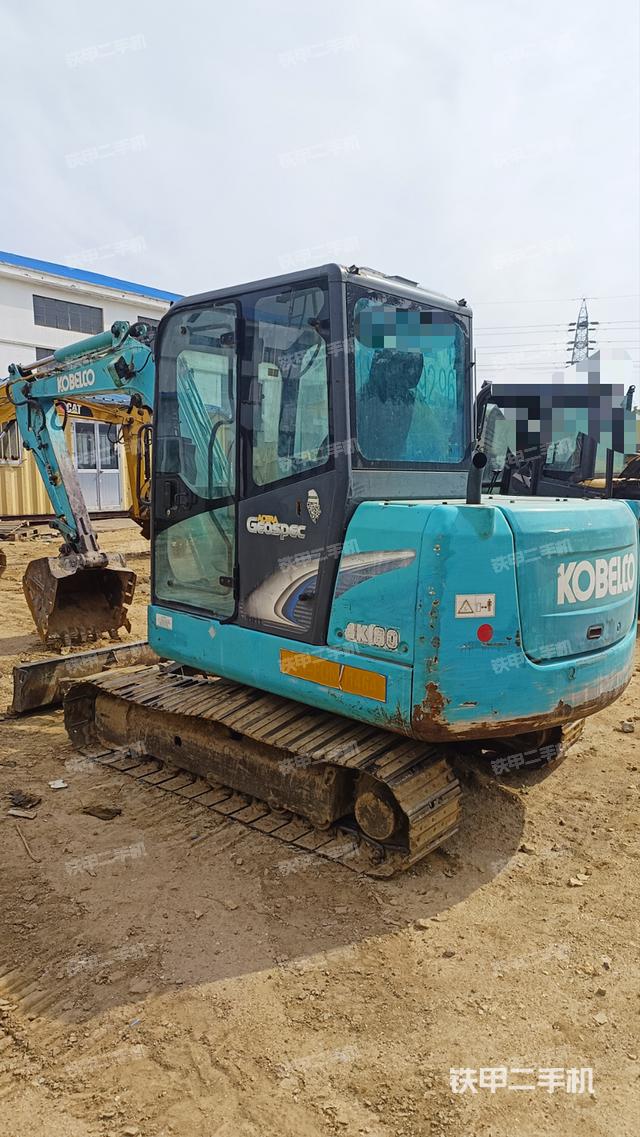 神钢SK60-8挖掘机