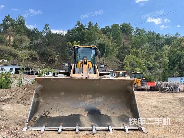 工作装置整体（整机外观及大件）