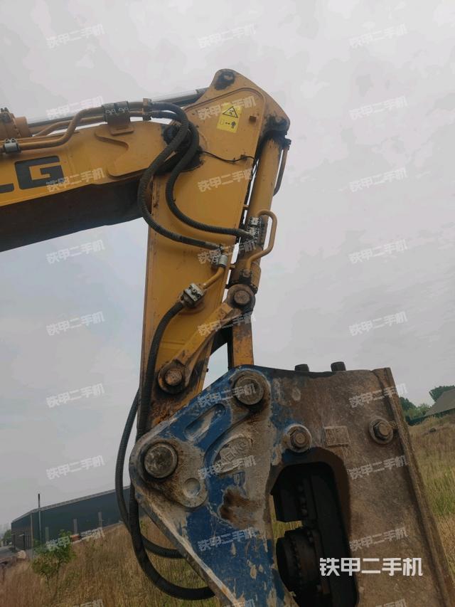 小臂整體左后（工作和回轉(zhuǎn)裝置）