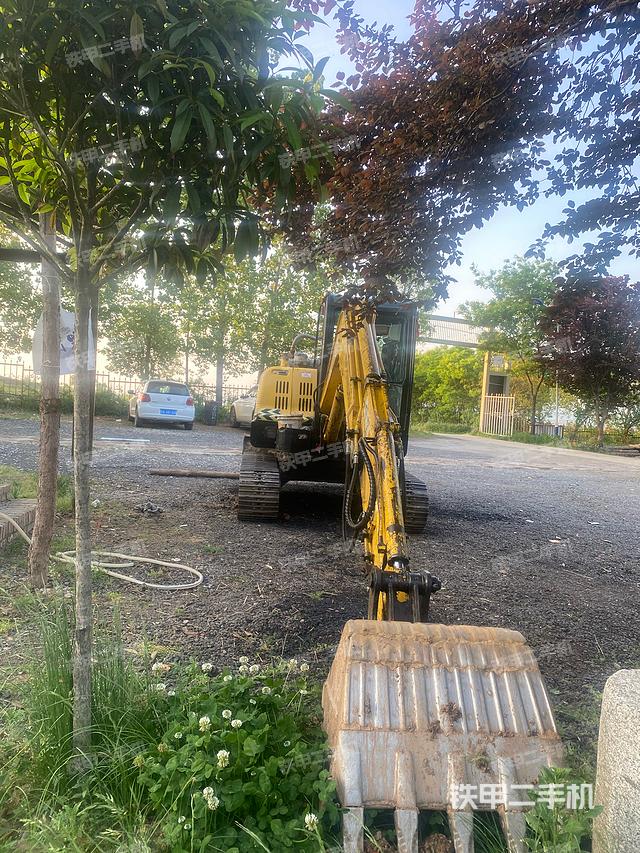 驾驶室整体（整机外观）