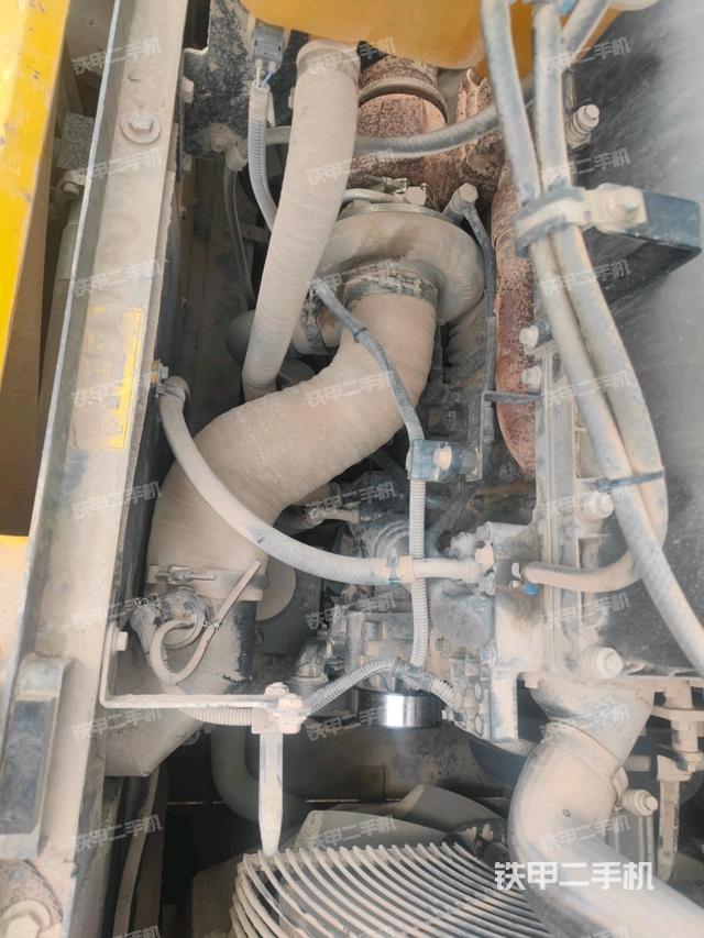 氣門室蓋螺絲特寫（上車部件）