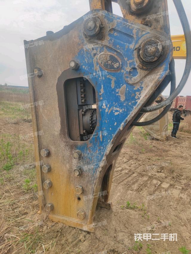 鏟斗右后整體（工作和回轉(zhuǎn)裝置）