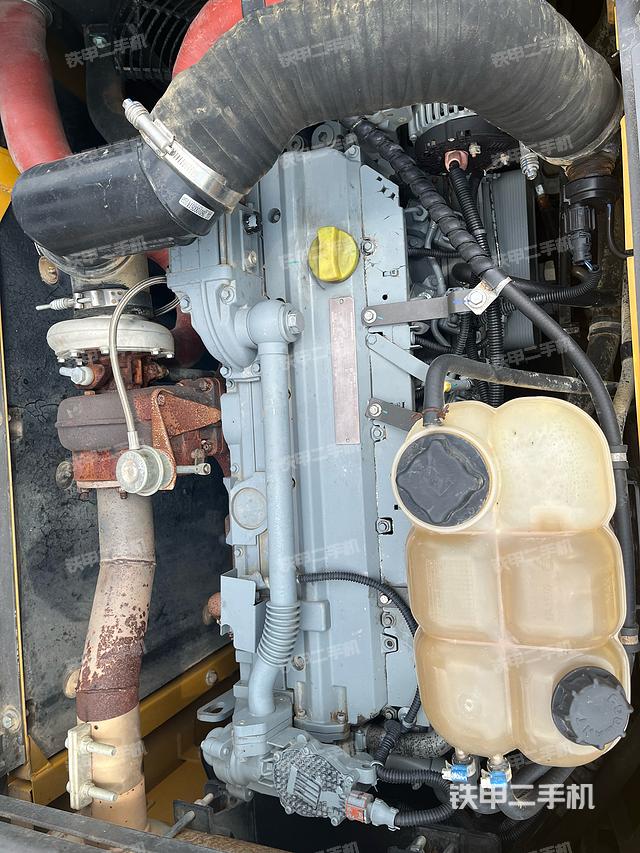 发动机整体俯视（整机外观）